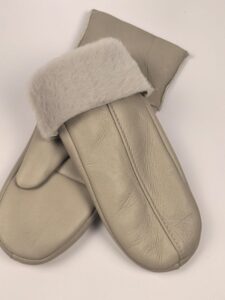 варежки из овчины